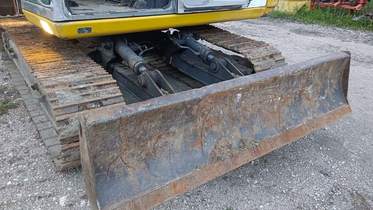 KOBELCO SK 130LC - Верижен багер: снимка 3 KOBELCO SK 130LC - Верижен багер: снимка 3