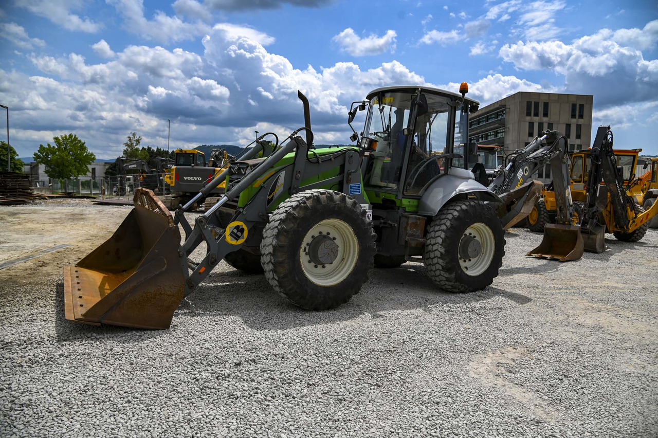 Lännen 8600E - Багер-товарач: снимка 2 Lännen 8600E - Багер-товарач: снимка 2