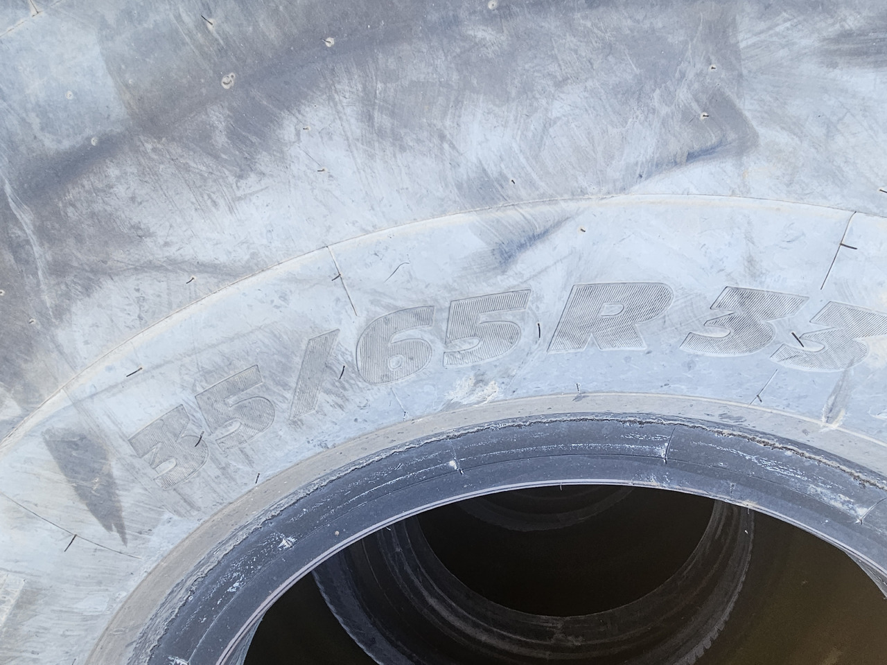 MICHELIN XMINE D2, 35/65R33 - Гума за Колесен товарач: снимка 4 MICHELIN XMINE D2, 35/65R33 - Гума за Колесен товарач: снимка 4