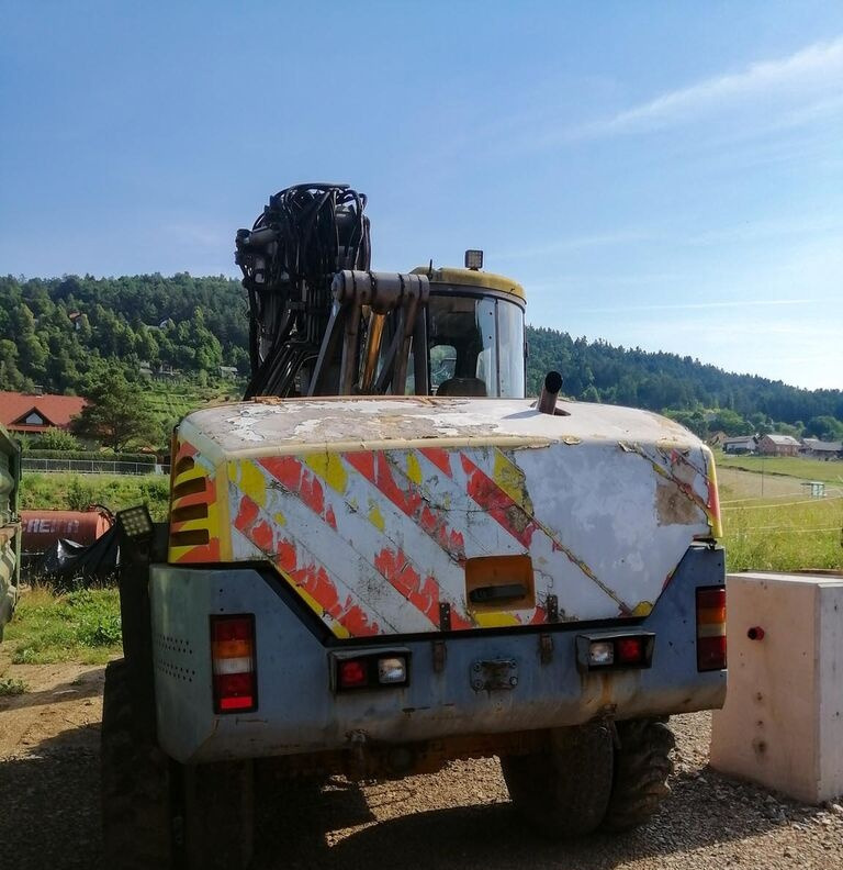 Mecalac 14 MXT - Колесен багер: снимка 2 Mecalac 14 MXT - Колесен багер: снимка 2