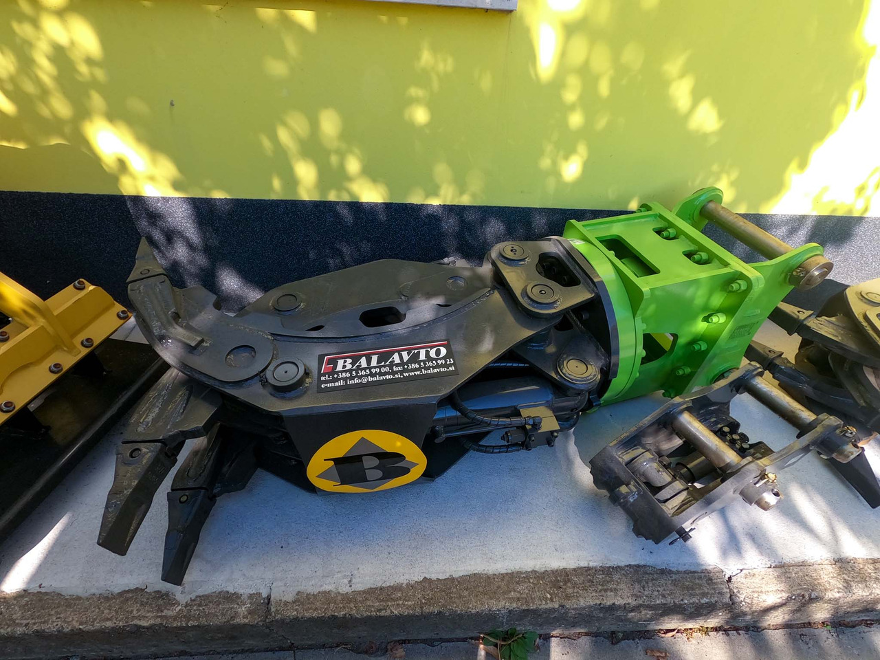 New BGS 06 - Грайфер: снимка 1 New BGS 06 - Грайфер: снимка 1