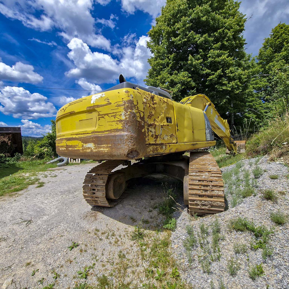 New Holland Kobelco E215 - Верижен багер: снимка 5 New Holland Kobelco E215 - Верижен багер: снимка 5