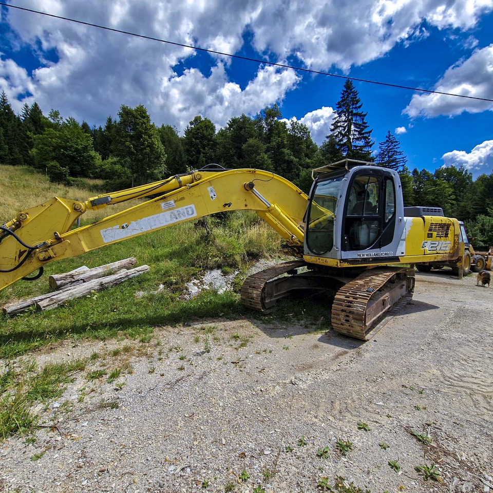 New Holland Kobelco E215 - Верижен багер: снимка 2 New Holland Kobelco E215 - Верижен багер: снимка 2