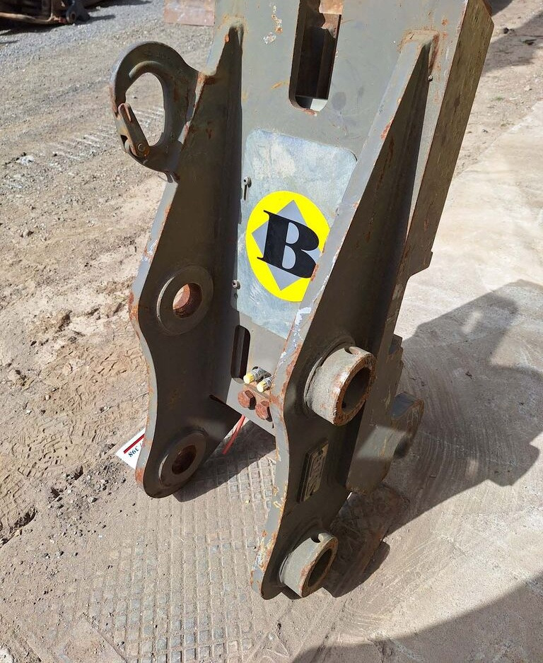 SMP hydraulic Volvo S1 - Бързо сменник за Багер: снимка 3 SMP hydraulic Volvo S1 - Бързо сменник за Багер: снимка 3