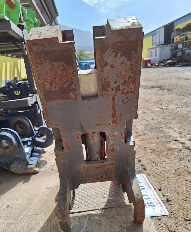 SMP hydraulic Volvo S1 - Бързо сменник за Багер: снимка 5 SMP hydraulic Volvo S1 - Бързо сменник за Багер: снимка 5