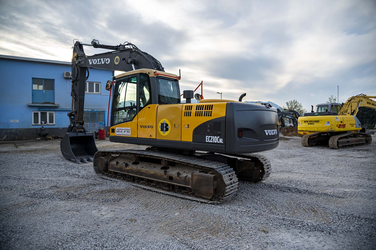 VOLVO EC210CNL - Верижен багер: снимка 4 VOLVO EC210CNL - Верижен багер: снимка 4