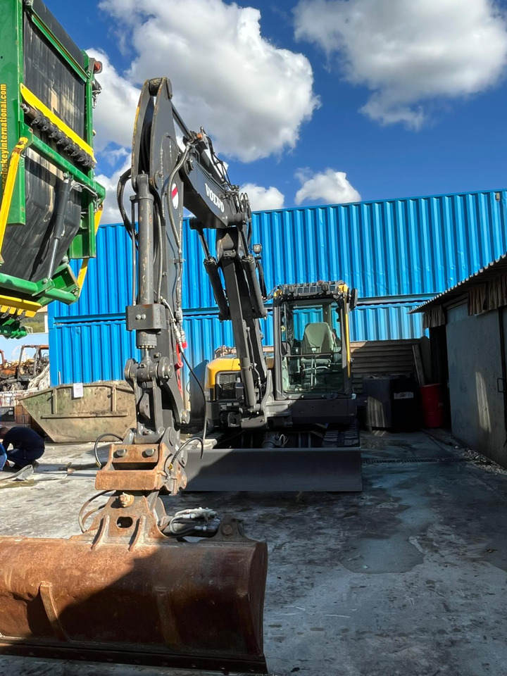VOLVO ECR88D - Мини багер: снимка 1 VOLVO ECR88D - Мини багер: снимка 1