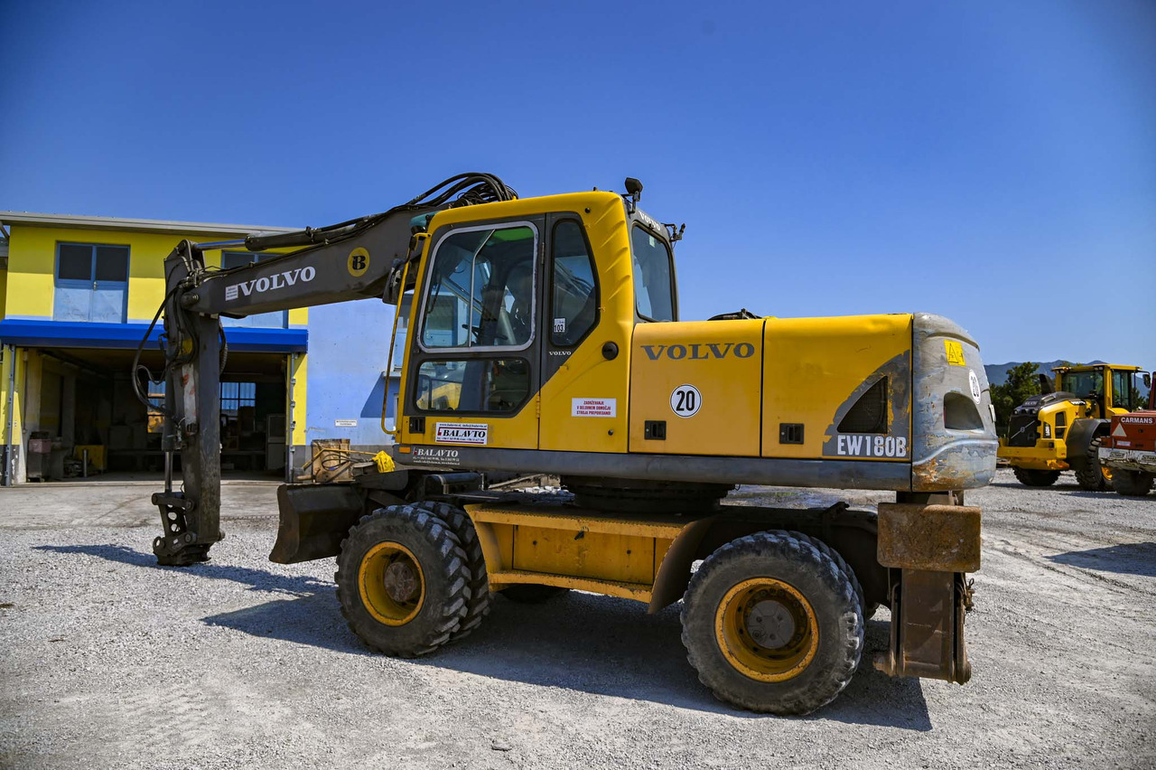 VOLVO EW180B - Колесен багер: снимка 3 VOLVO EW180B - Колесен багер: снимка 3