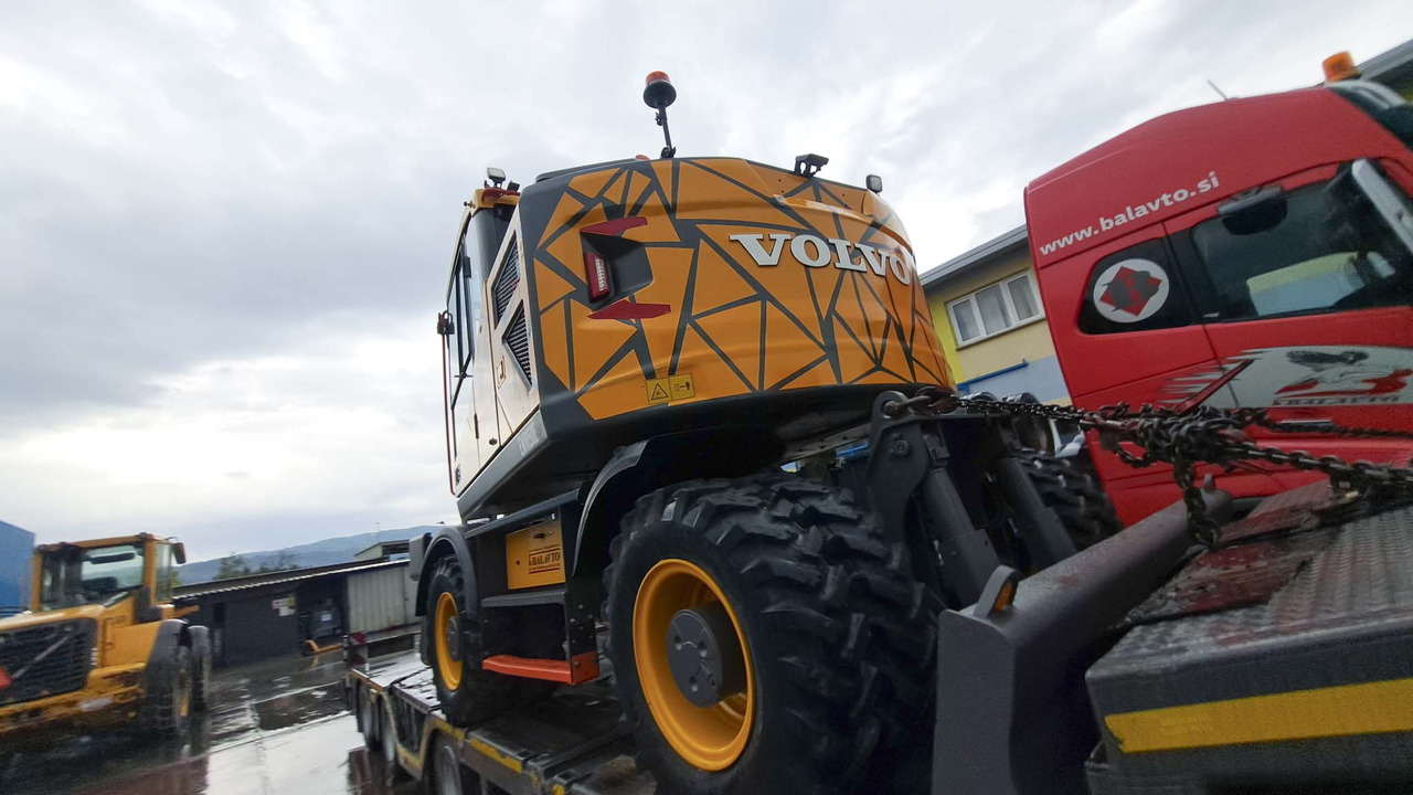 VOLVO EWR150E - Колесен багер: снимка 4 VOLVO EWR150E - Колесен багер: снимка 4