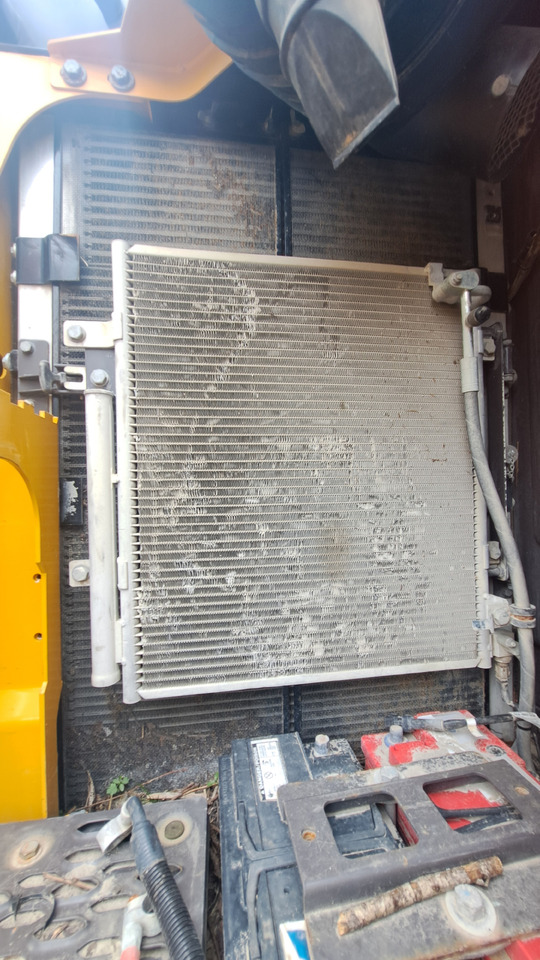 VOLVO EWR150E - Колесен багер: снимка 3 VOLVO EWR150E - Колесен багер: снимка 3