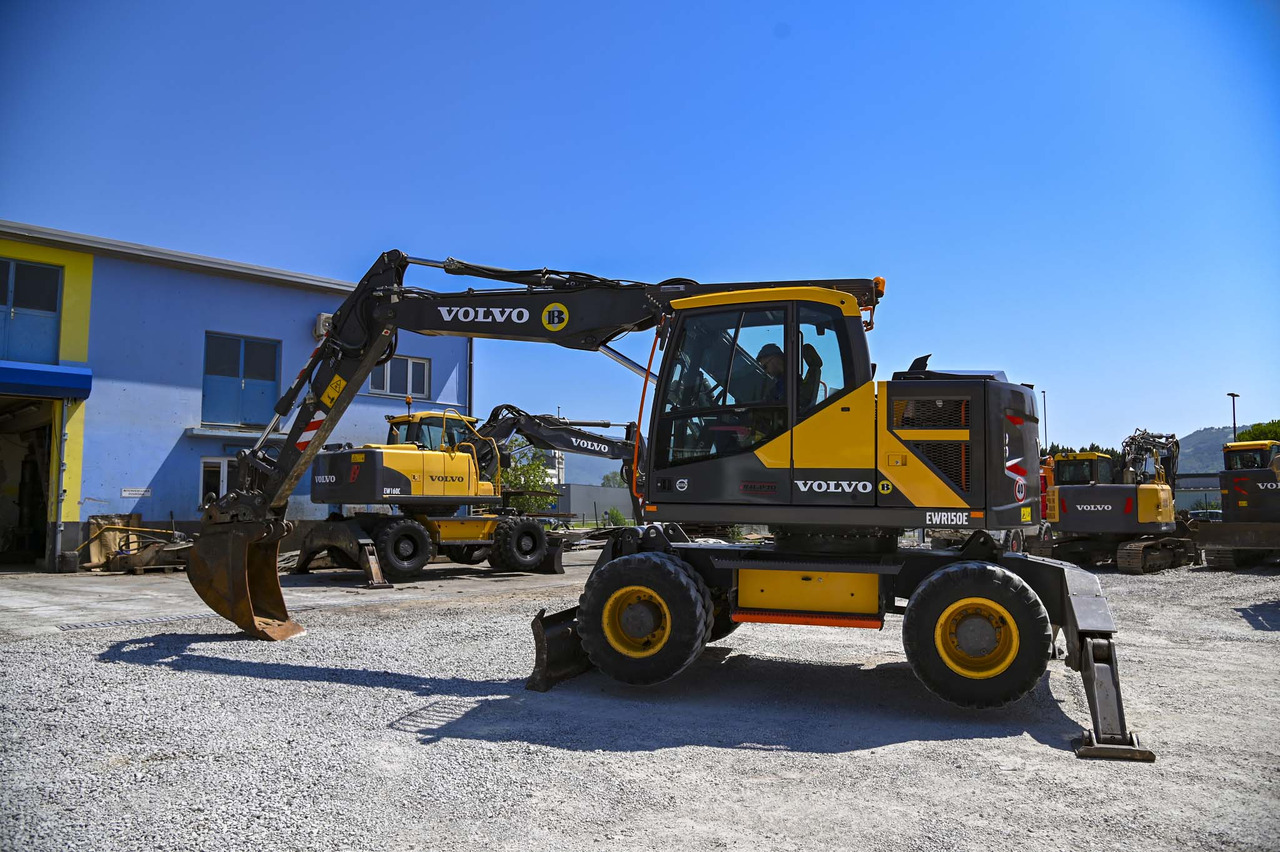 VOLVO EWR150E - Колесен товарач: снимка 3 VOLVO EWR150E - Колесен товарач: снимка 3