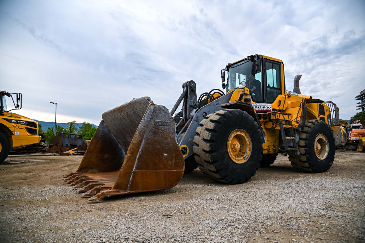 VOLVO L180G - Колесен товарач: снимка 1 VOLVO L180G - Колесен товарач: снимка 1