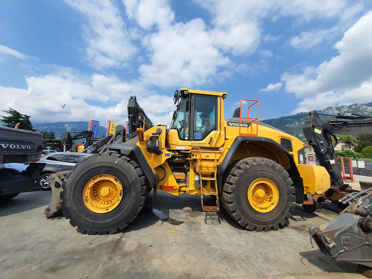 VOLVO L180H - Колесен товарач: снимка 1 VOLVO L180H - Колесен товарач: снимка 1