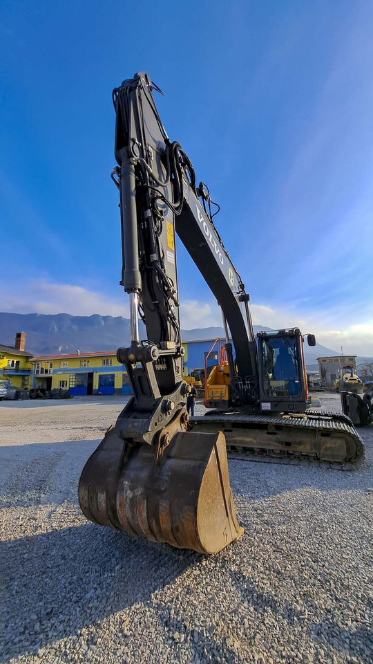 Volvo EC220EL - Верижен багер: снимка 2 Volvo EC220EL - Верижен багер: снимка 2