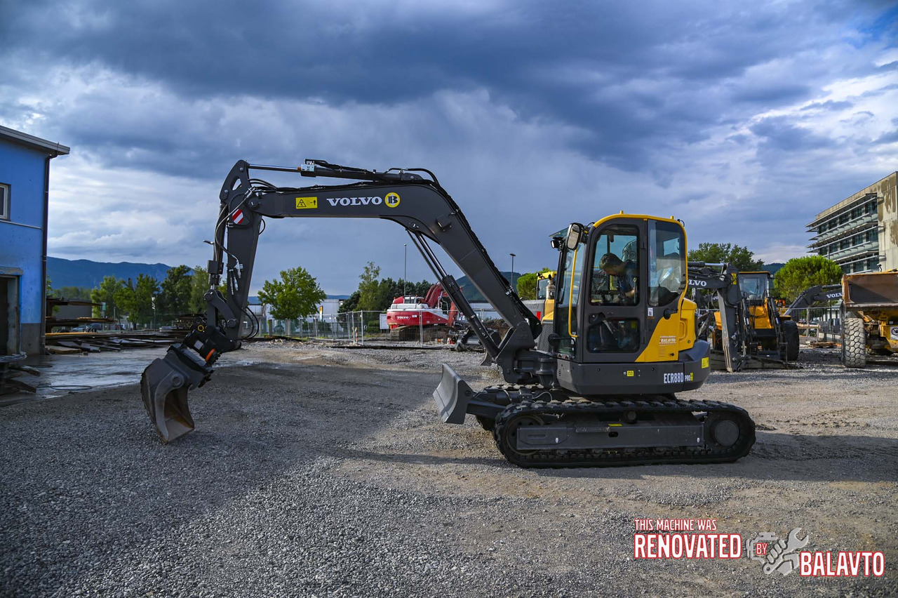Volvo ECR88D - Мини багер: снимка 3 Volvo ECR88D - Мини багер: снимка 3