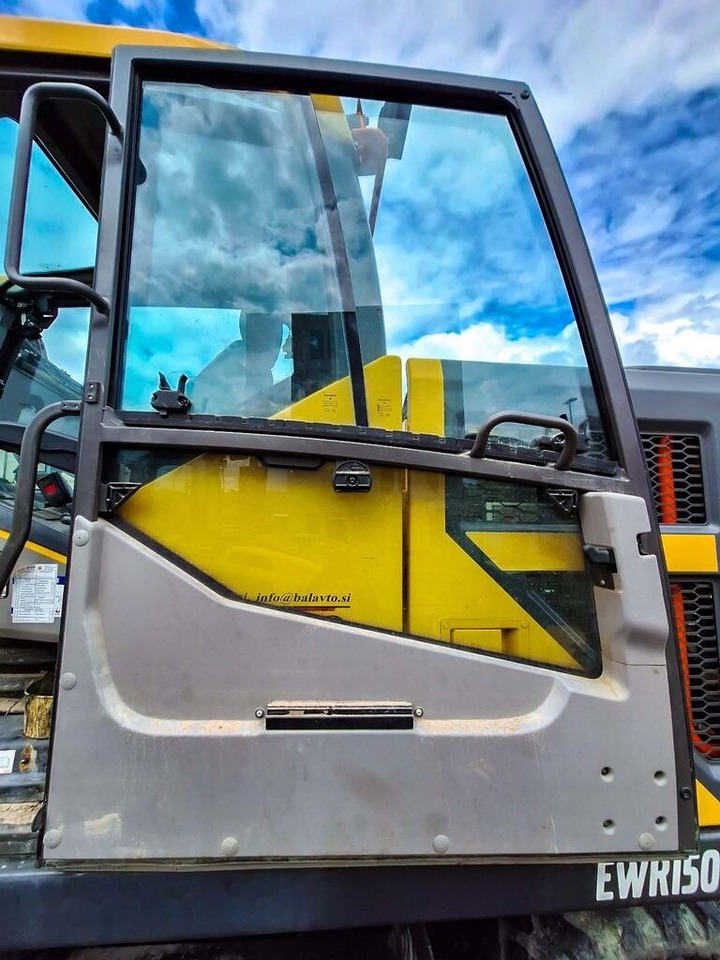 Volvo EWR150E, EC250E, EC300E, EW160E, EW180E, EC220E, EC160E, EC180E, EWR170E, EW240E MH, EC200E - Кабина за Багер: снимка 3 Volvo EWR150E, EC250E, EC300E, EW160E, EW180E, EC220E, EC160E, EC180E, EWR170E, EW240E MH, EC200E - Кабина за Багер: снимка 3