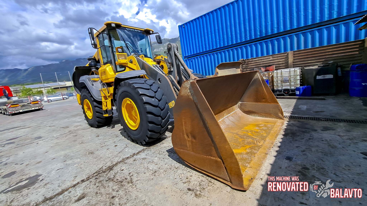 Volvo L120H - Колесен товарач: снимка 4 Volvo L120H - Колесен товарач: снимка 4