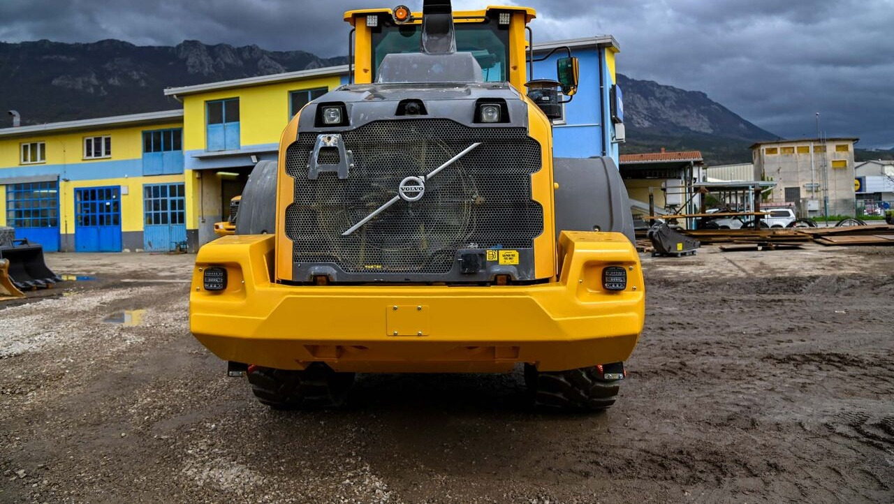 Volvo L120H - Колесен товарач: снимка 4 Volvo L120H - Колесен товарач: снимка 4
