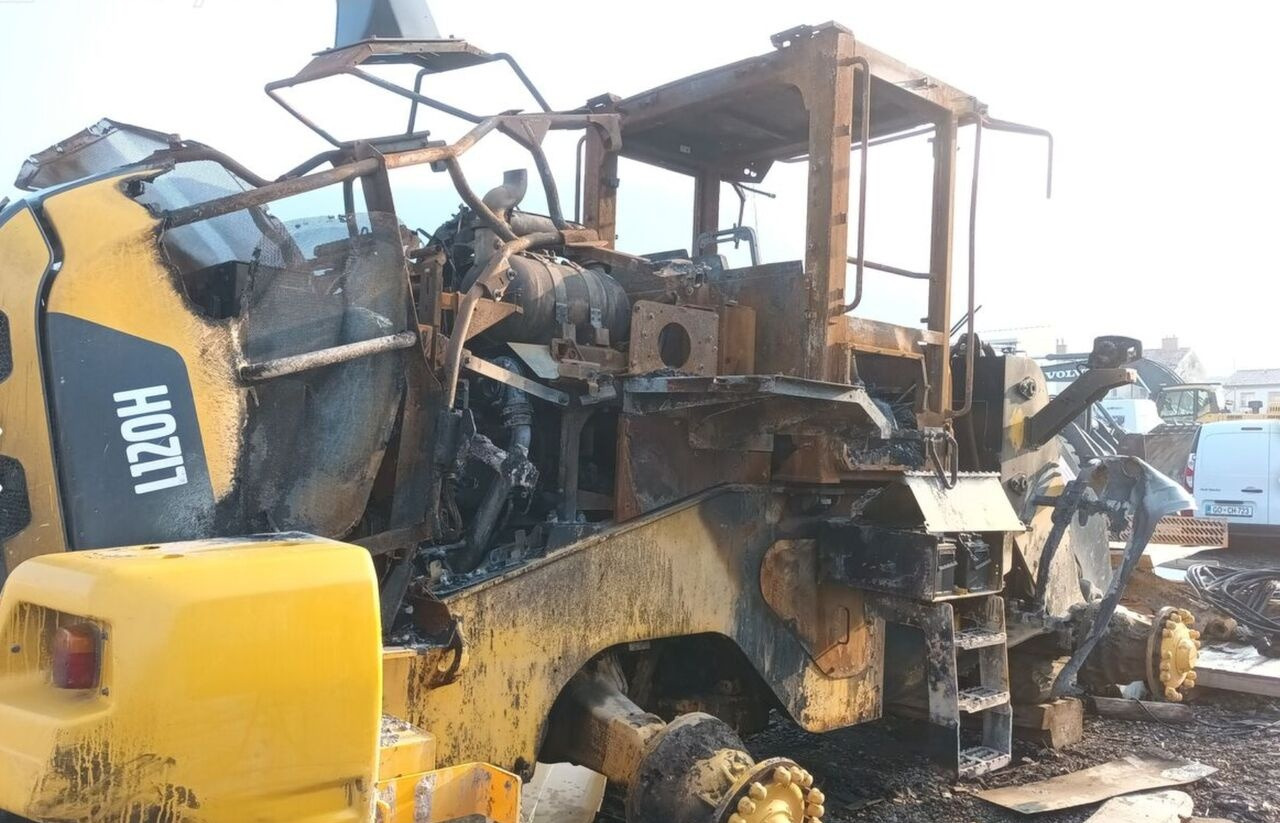Volvo L120H - Колесен товарач: снимка 4 Volvo L120H - Колесен товарач: снимка 4