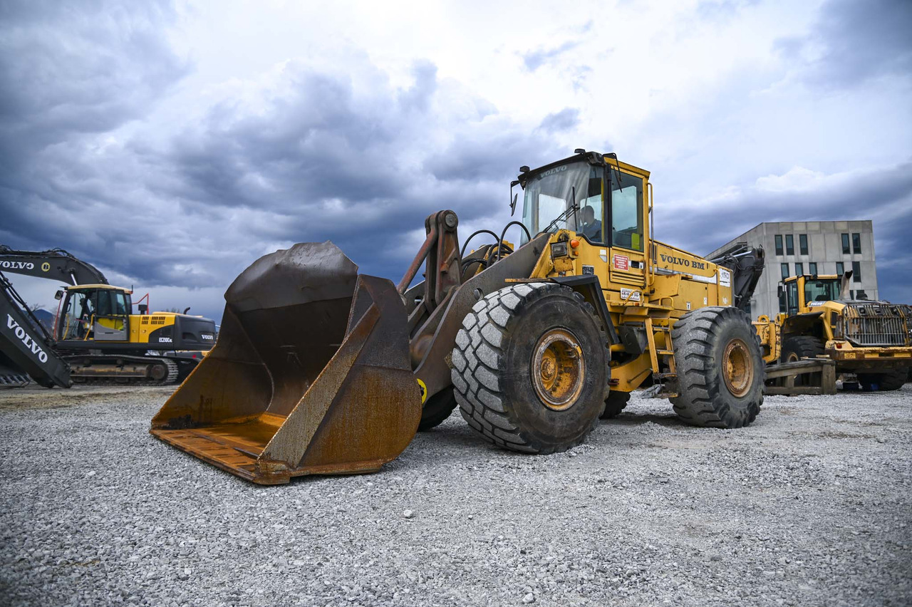 Volvo L150 - Колесен товарач: снимка 1 Volvo L150 - Колесен товарач: снимка 1