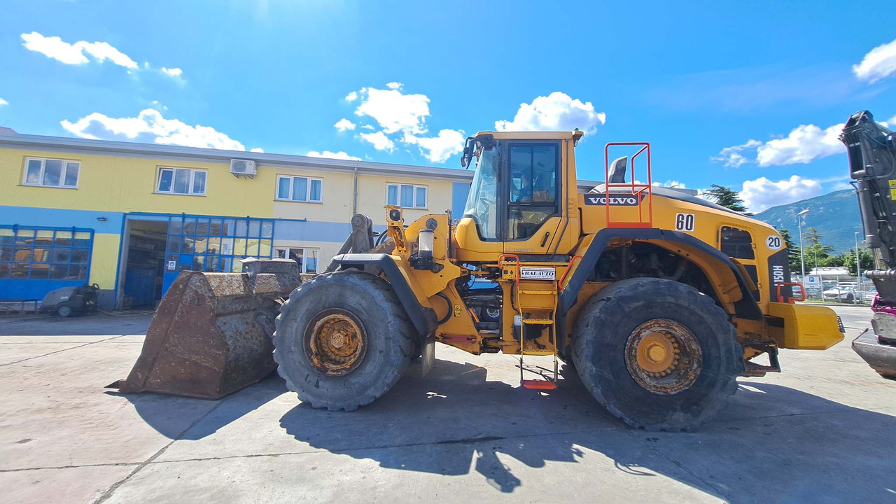Volvo L150H - Колесен товарач: снимка 2 Volvo L150H - Колесен товарач: снимка 2