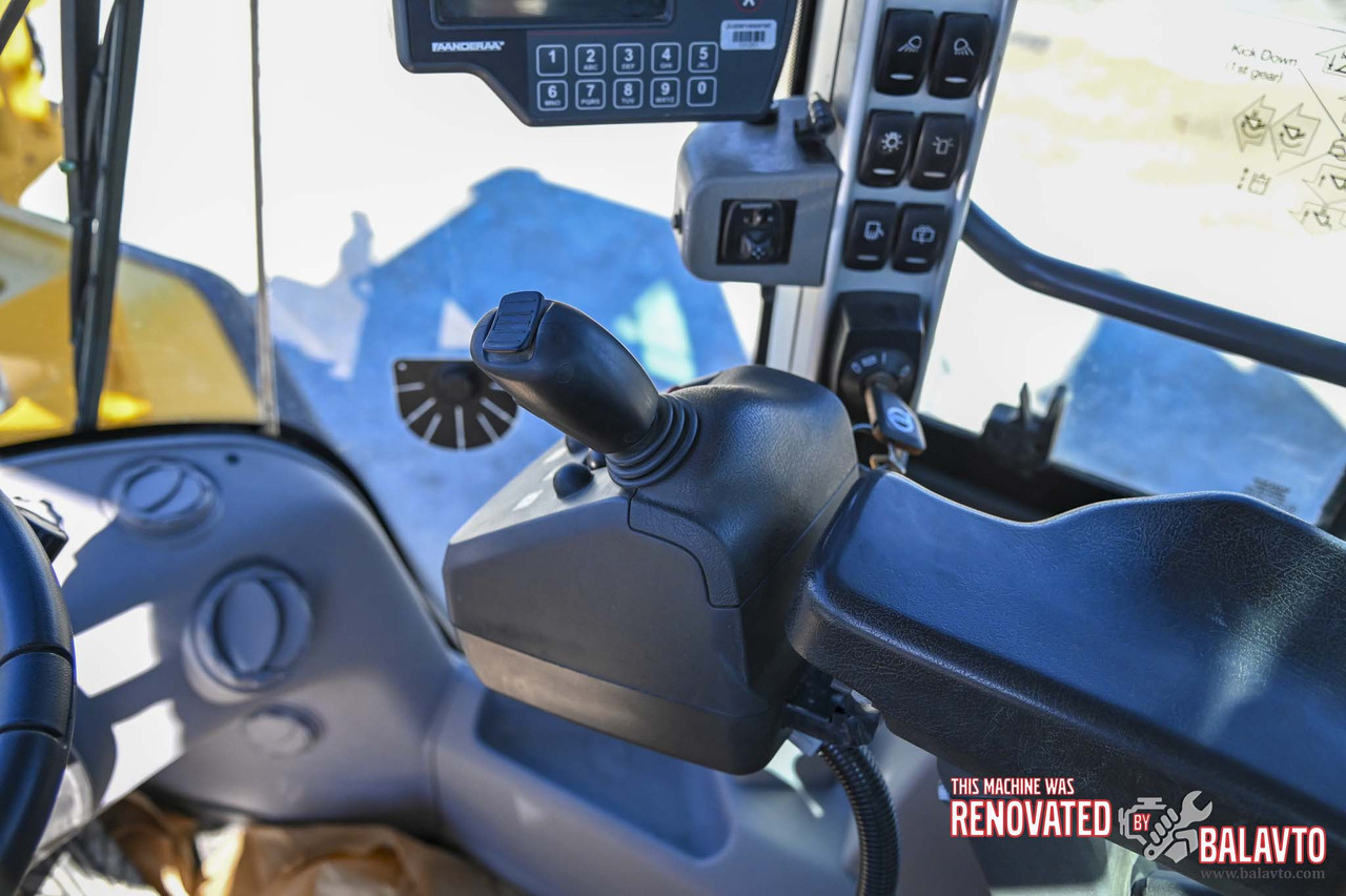 Колесен товарач Volvo L180H: снимка 46
