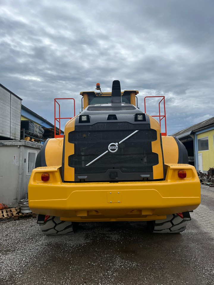 Volvo L220H - Колесен товарач: снимка 2 Volvo L220H - Колесен товарач: снимка 2