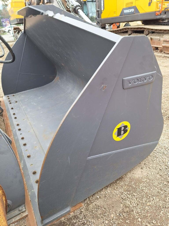 Volvo Loader bucket 3000 mm BOE - Кофа за товарач: снимка 3 Volvo Loader bucket 3000 mm BOE - Кофа за товарач: снимка 3