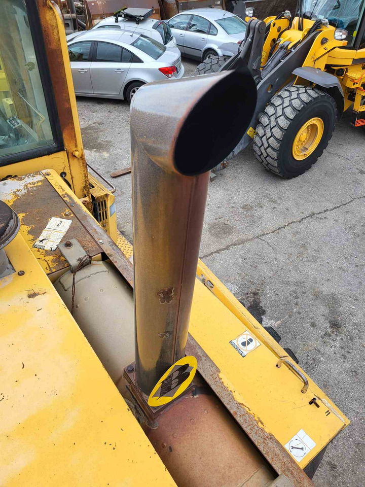 Volvo exhaust pipe - Изпускателна тръба за Товарач: снимка 2 Volvo exhaust pipe - Изпускателна тръба за Товарач: снимка 2