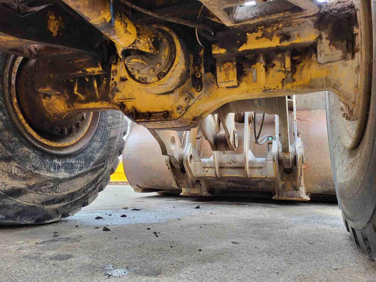 Volvo front axle - Предна ос за Товарач: снимка 2 Volvo front axle - Предна ос за Товарач: снимка 2