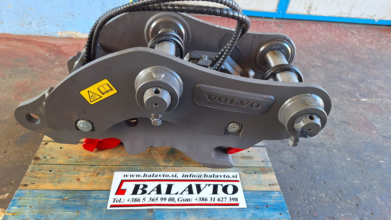 Volvo hydraulic quick coupler UNI65 - Бързо сменник за Багер: снимка 2 Volvo hydraulic quick coupler UNI65 - Бързо сменник за Багер: снимка 2
