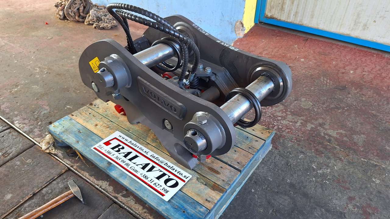 Volvo hydraulic quick coupler UNI65 - Бързо сменник за Багер: снимка 5 Volvo hydraulic quick coupler UNI65 - Бързо сменник за Багер: снимка 5