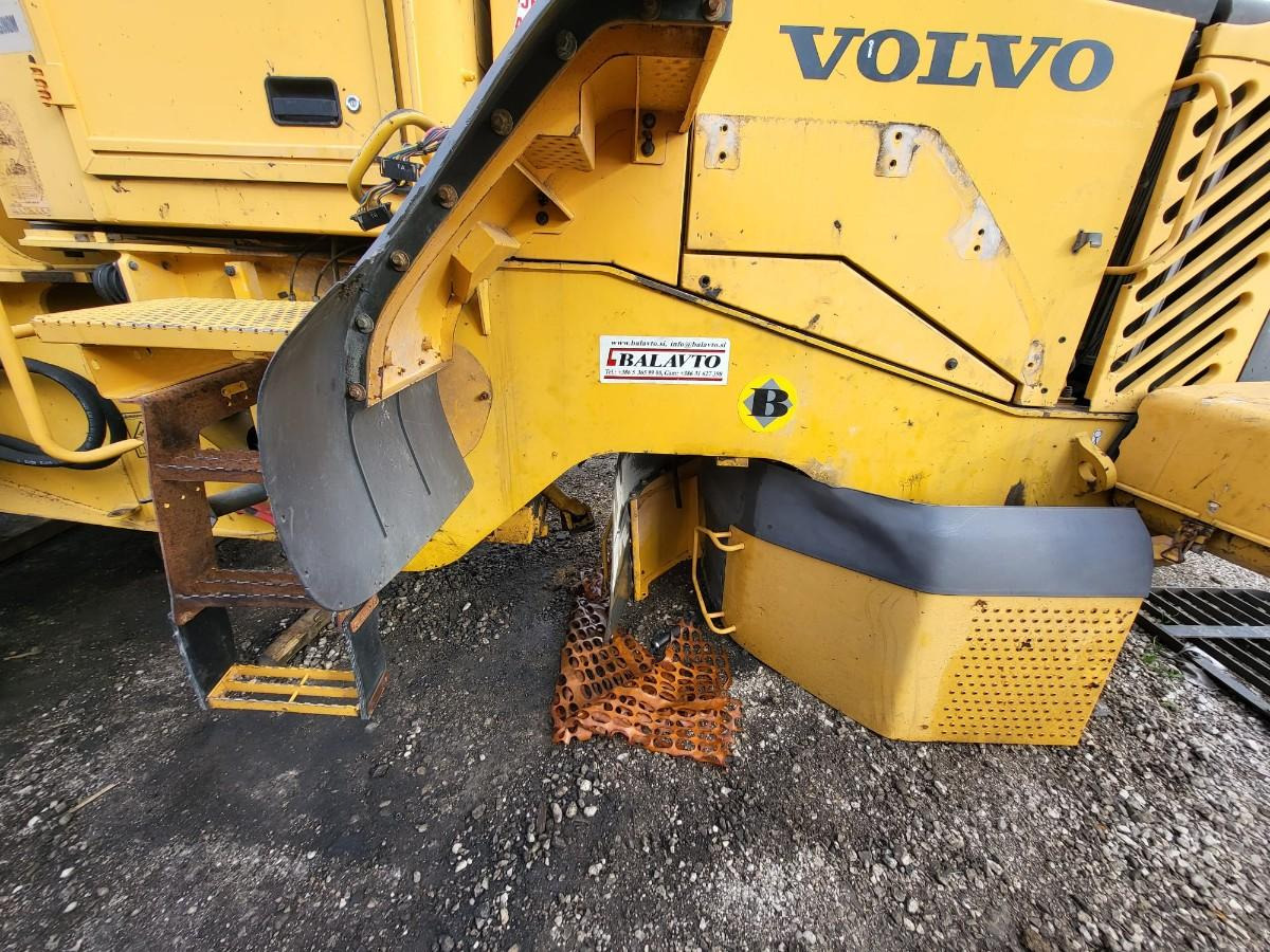 Volvo rear frame - Рама/ Шаси за Товарач: снимка 4 Volvo rear frame - Рама/ Шаси за Товарач: снимка 4