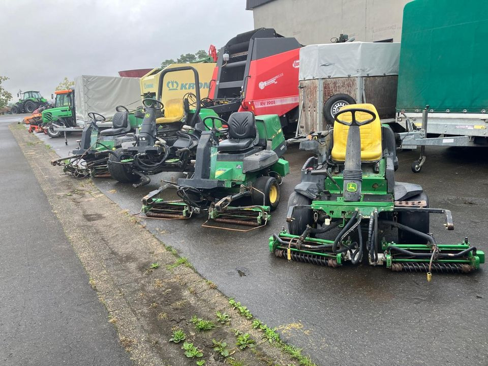 John Deere Spindelmäher, Großflächenmäher 2243, 2500A, 3235C - Косачка за трева: снимка 1 John Deere Spindelmäher, Großflächenmäher 2243, 2500A, 3235C - Косачка за трева: снимка 1