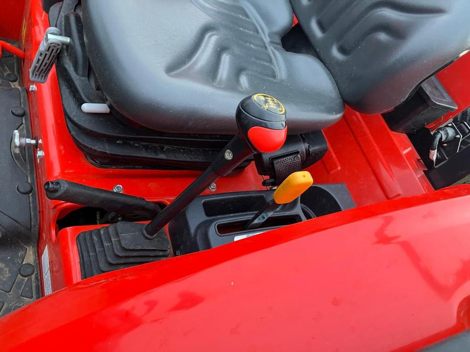 KIOTI Traktor DK 5020 wenig Stunden Rasenbereifung - Малък трактор: снимка 5 KIOTI Traktor DK 5020 wenig Stunden Rasenbereifung - Малък трактор: снимка 5