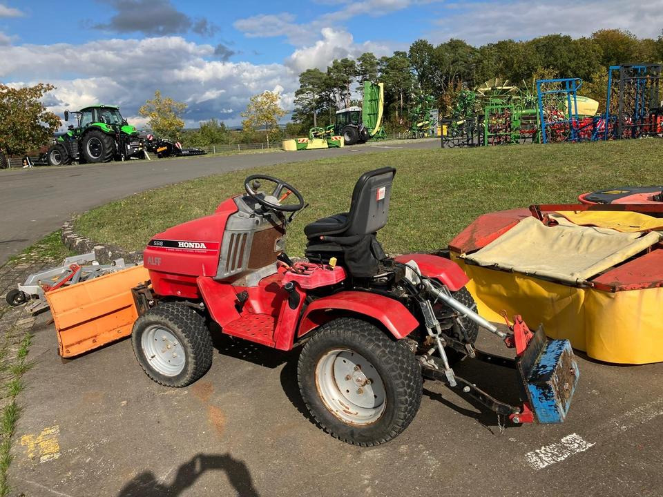 Kommunaltraktor Honda H5518 Schneeschild Winterdienst - Трактор за комунални дейности: снимка 2 Kommunaltraktor Honda H5518 Schneeschild Winterdienst - Трактор за комунални дейности: снимка 2