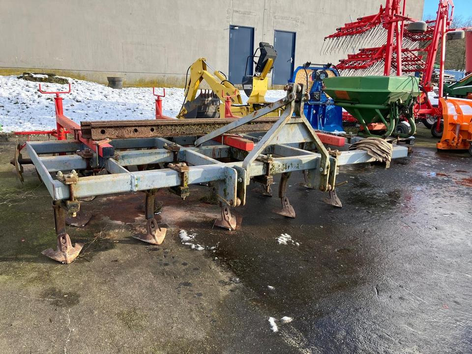 Stoppelgrubber 3m mit Steinsicherung und Scheibenwalze - Култиватор: снимка 2 Stoppelgrubber 3m mit Steinsicherung und Scheibenwalze - Култиватор: снимка 2