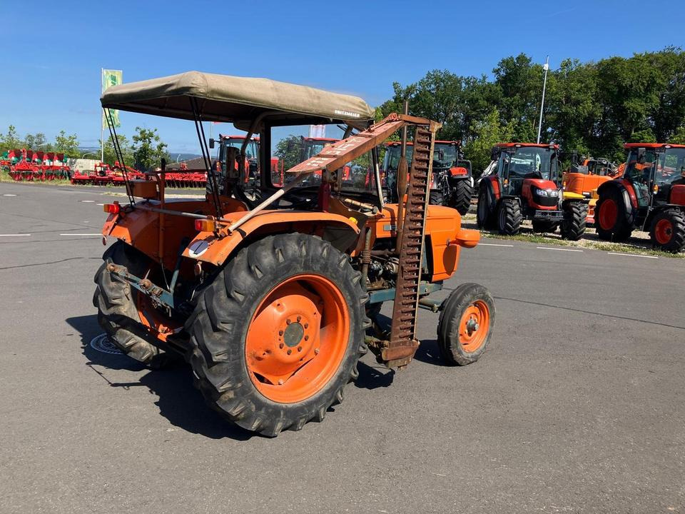 Traktor Fiat 315 Oldtimer mit Mähwerk Baujahr 1968 - Трактор: снимка 2 Traktor Fiat 315 Oldtimer mit Mähwerk Baujahr 1968 - Трактор: снимка 2