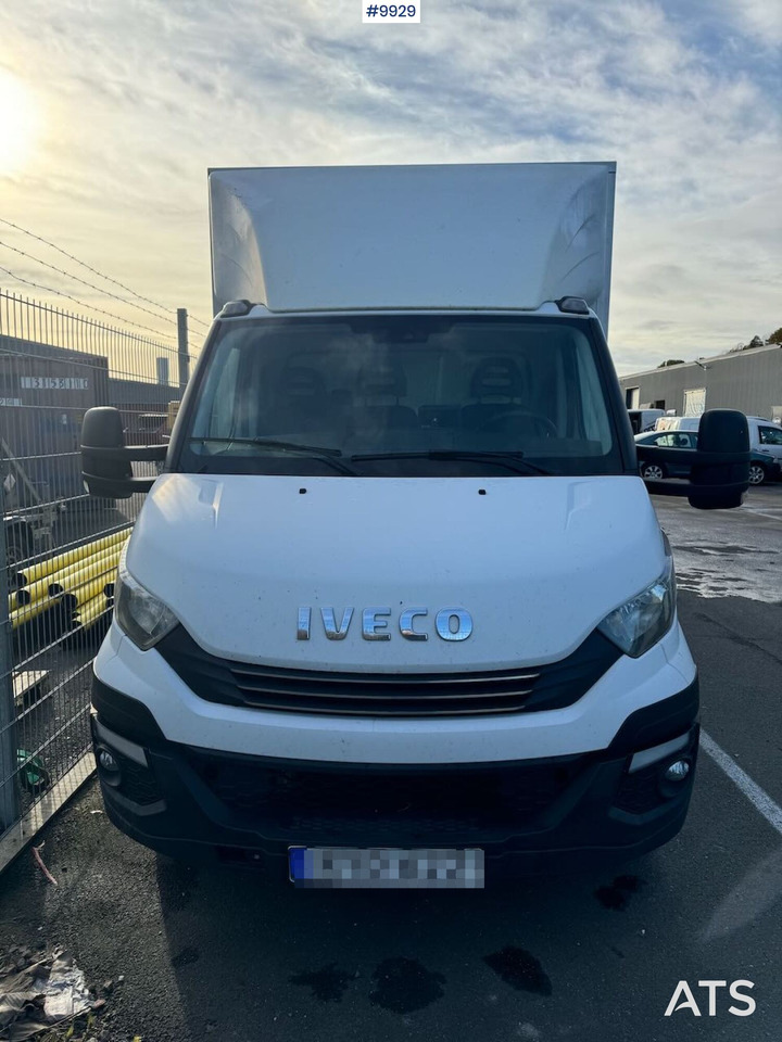 Лекотоварен автомобил фургон Box Truck Iveco Daily with Tail Lift: снимка 7