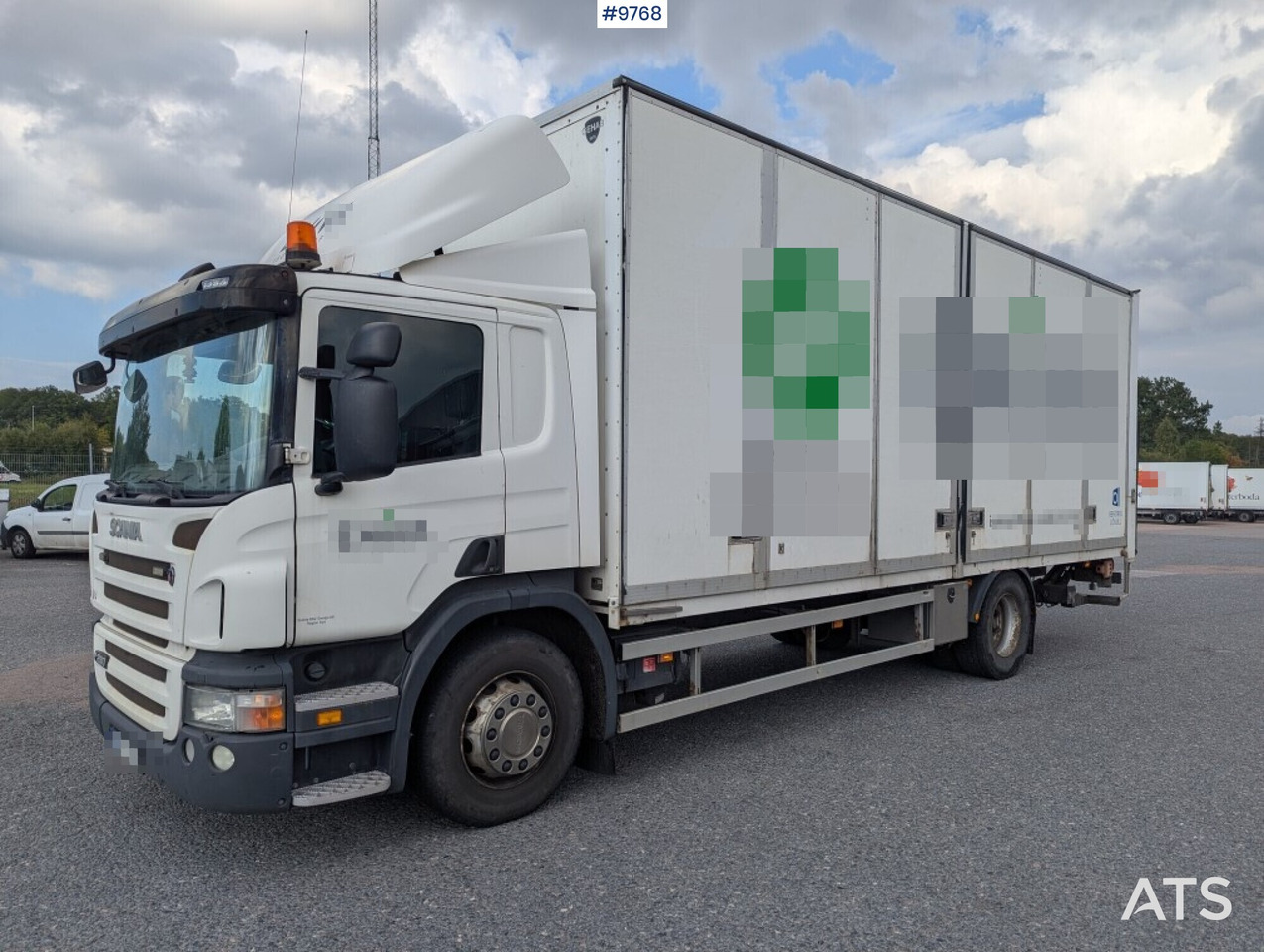 Box Truck Scania P280 4X2 with tail lift - Камион фургон: снимка 1 Box Truck Scania P280 4X2 with tail lift - Камион фургон: снимка 1