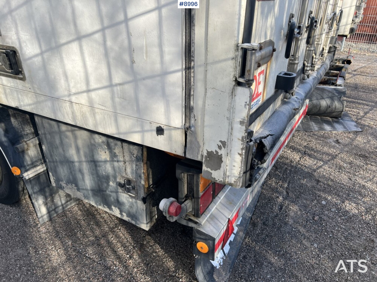 Box trailer EKERI L/L-4 - Затворена каросерия ремарке: снимка 4 Box trailer EKERI L/L-4 - Затворена каросерия ремарке: снимка 4