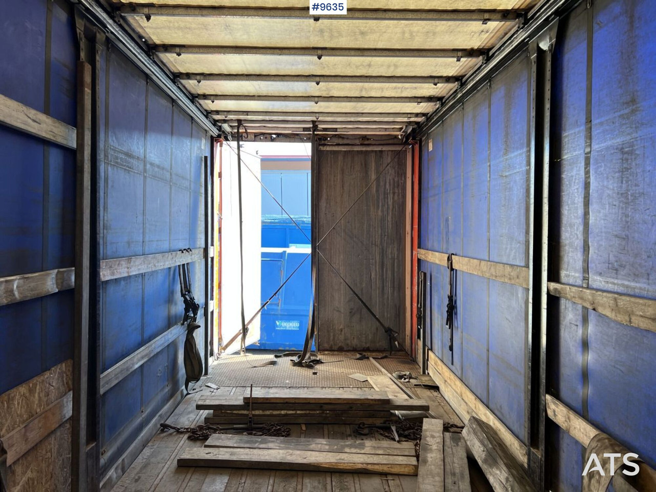 Chapel trailer Fruehauf SS136/P3S - Брезентово полуремарке: снимка 5 Chapel trailer Fruehauf SS136/P3S - Брезентово полуремарке: снимка 5