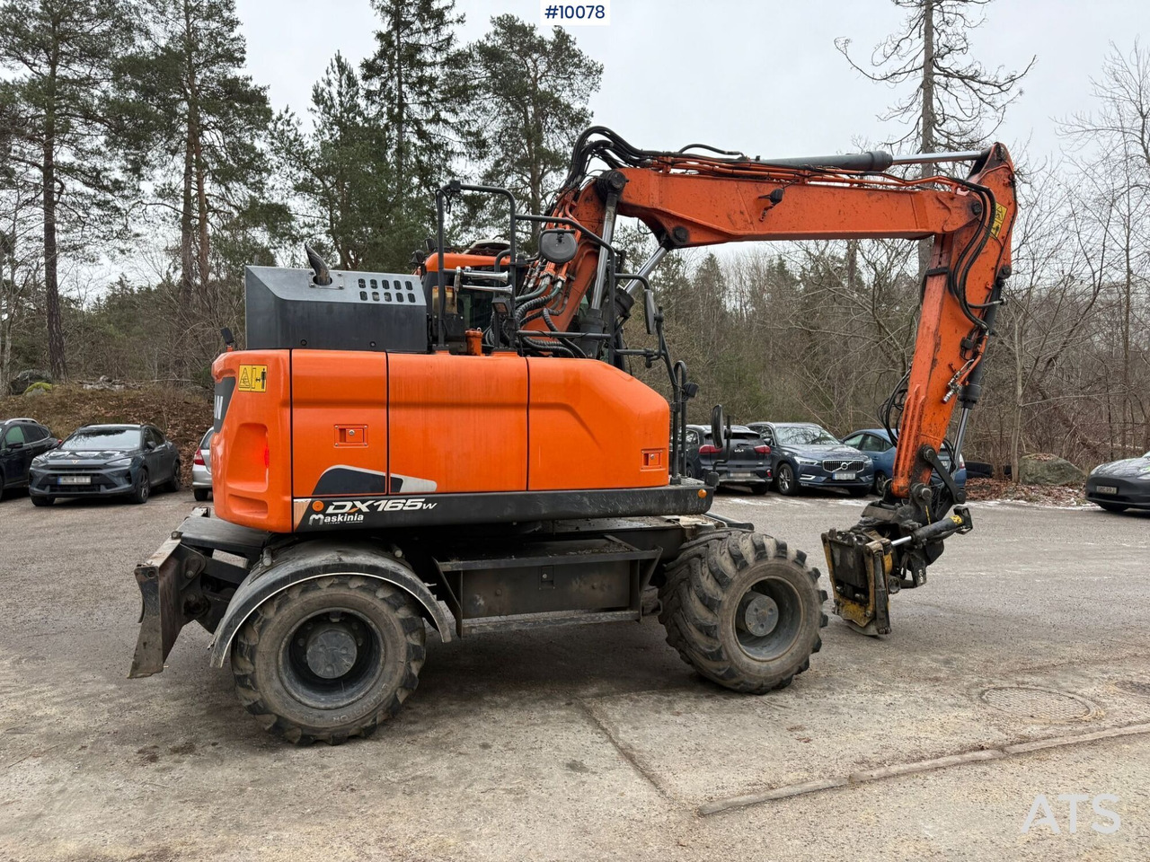 Doosan DX165W-5 Wheeled excavator (VIDEO) - Колесен багер: снимка 4 Doosan DX165W-5 Wheeled excavator (VIDEO) - Колесен багер: снимка 4