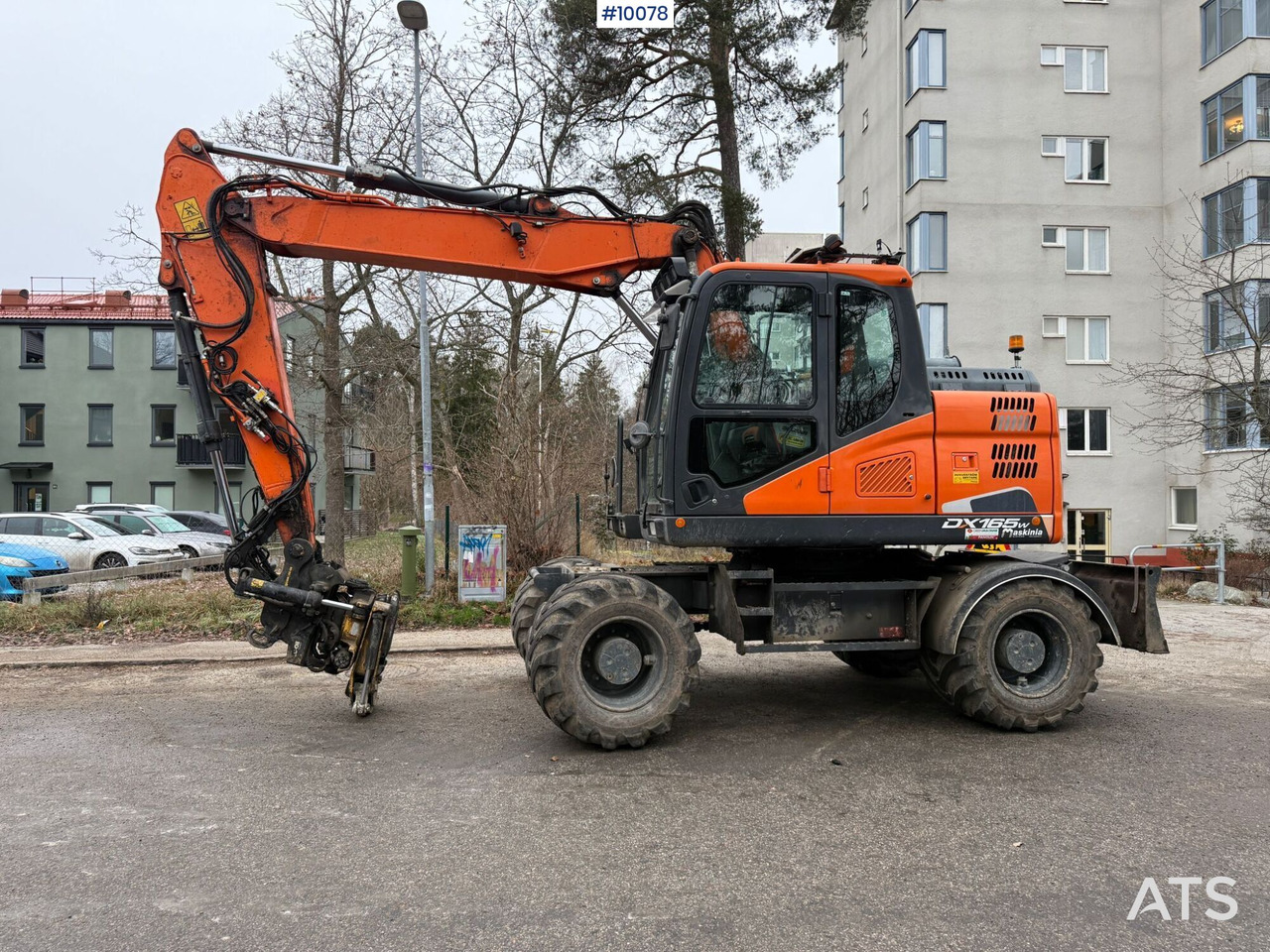 Doosan DX165W-5 Wheeled excavator (VIDEO) - Колесен багер: снимка 2 Doosan DX165W-5 Wheeled excavator (VIDEO) - Колесен багер: снимка 2