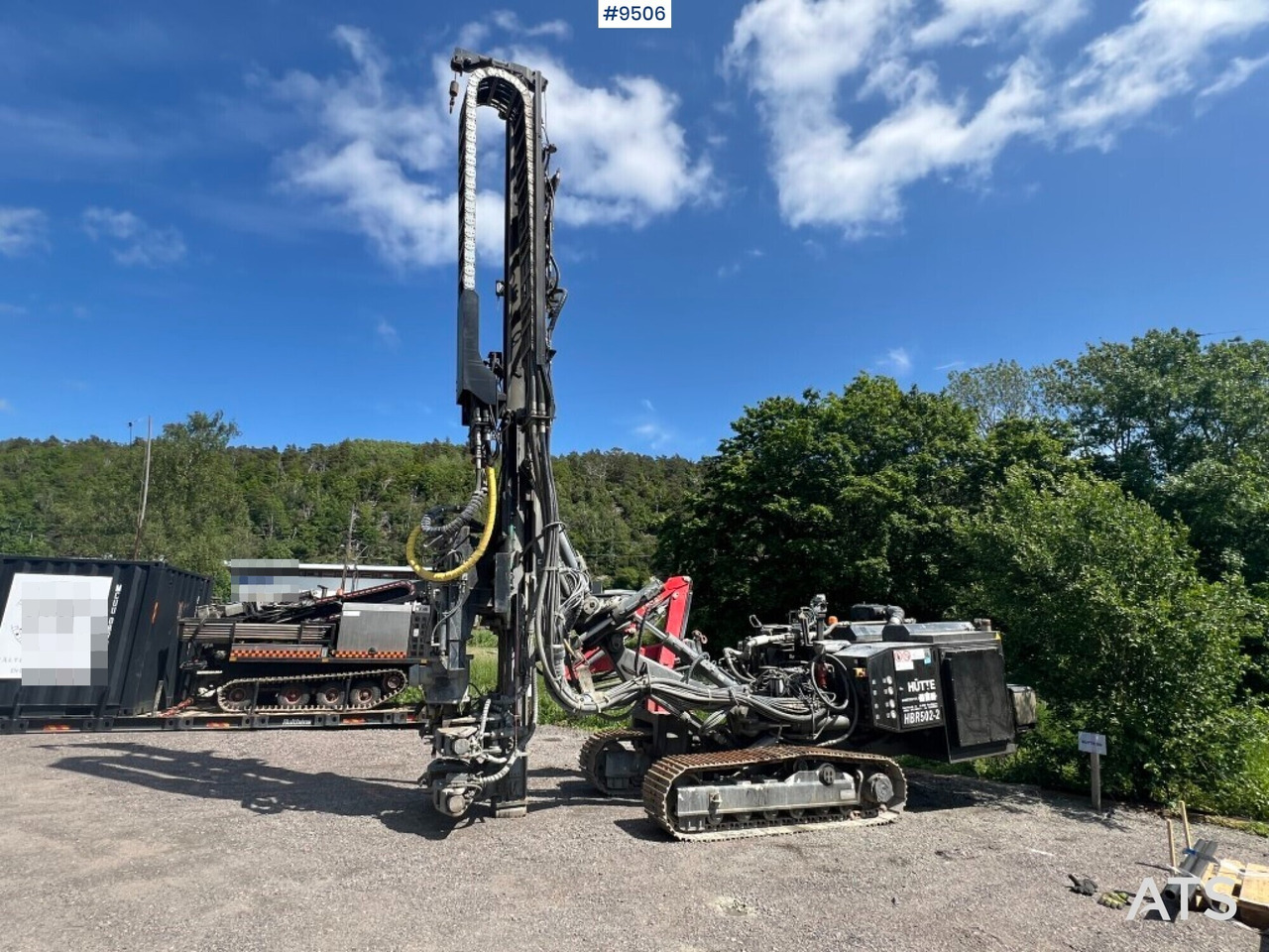 Drill rig Hütte with Fassi F32 crane - Пробивна машина: снимка 1 Drill rig Hütte with Fassi F32 crane - Пробивна машина: снимка 1