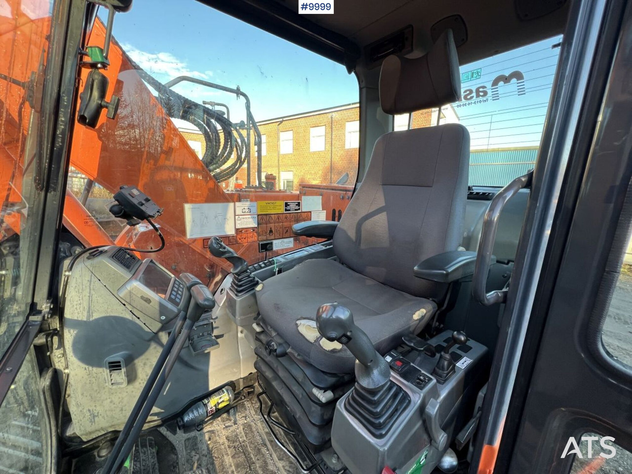 Doosan DX140LCR-3 Excavator with rotator - Друга техника: снимка 4 Doosan DX140LCR-3 Excavator with rotator - Друга техника: снимка 4