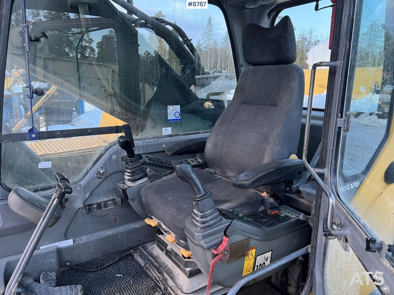 Excavator Volvo EC460 BLC - Верижен багер: снимка 5 Excavator Volvo EC460 BLC - Верижен багер: снимка 5