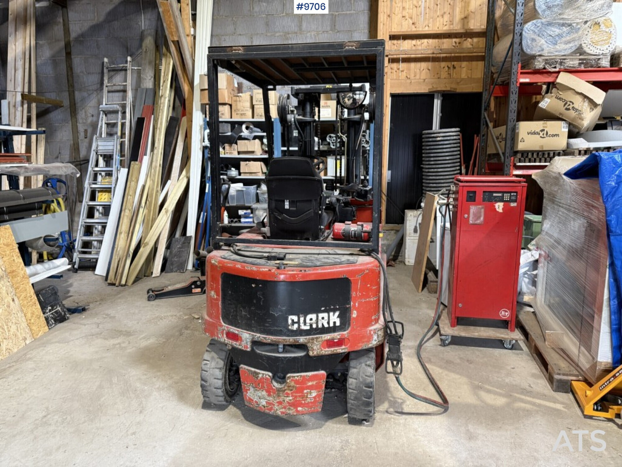 Forklift Clark CEM 25 - Електрокар: снимка 3 Forklift Clark CEM 25 - Електрокар: снимка 3