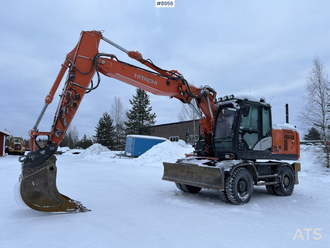 Hitachi ZX 170 W Wheeled excavator with tipper wagon and attachments - Колесен багер: снимка 1 Hitachi ZX 170 W Wheeled excavator with tipper wagon and attachments - Колесен багер: снимка 1