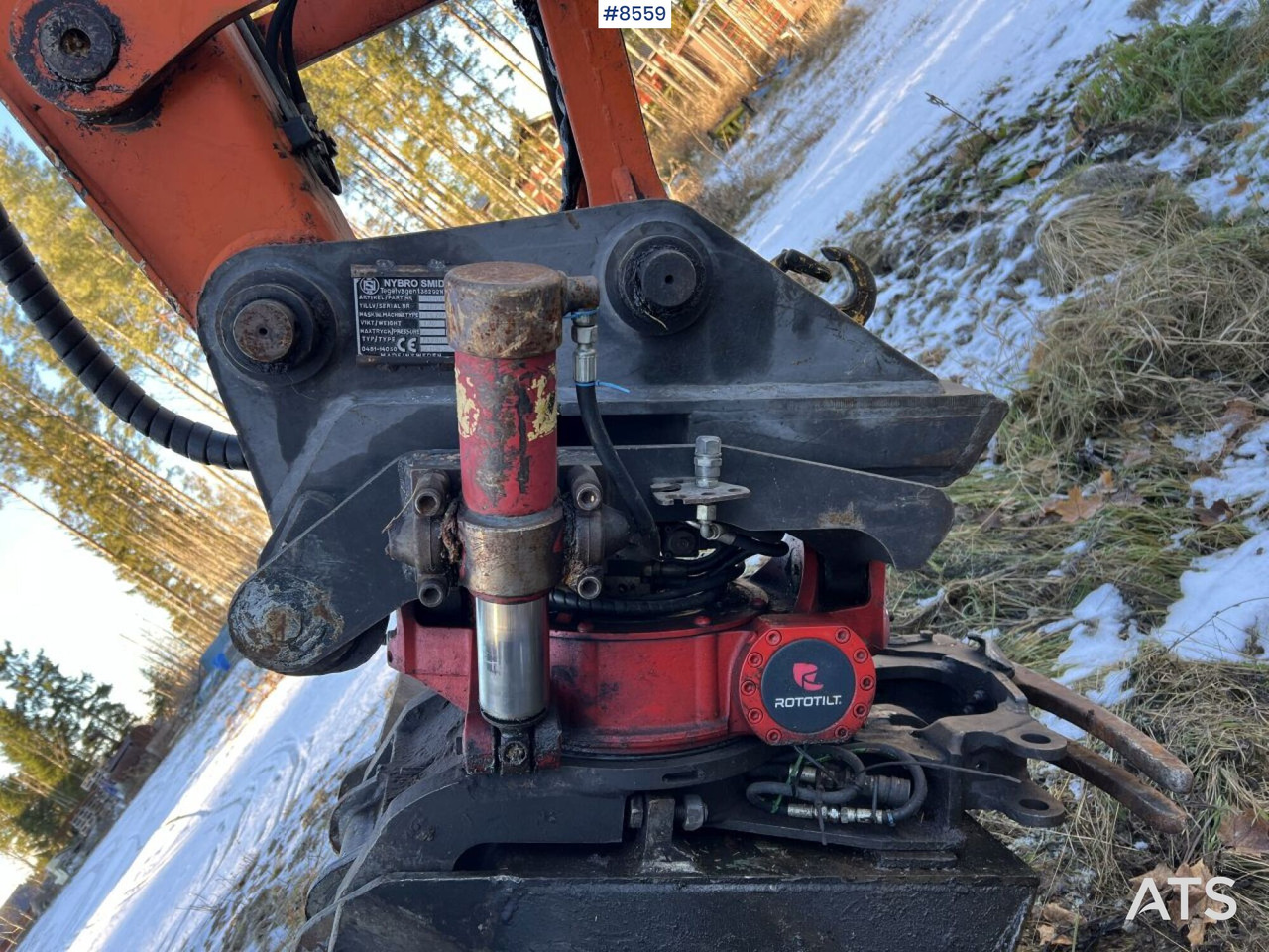 Hitachi ZX130W Wheeled excavator - Колесен багер: снимка 5 Hitachi ZX130W Wheeled excavator - Колесен багер: снимка 5